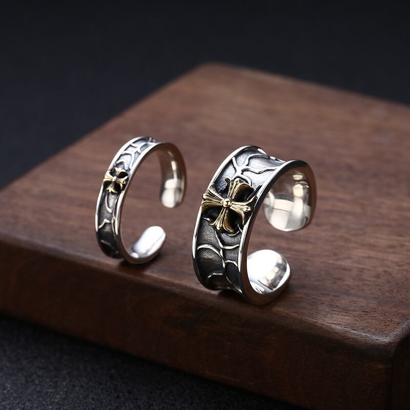 S925 Cross Ring / B&C