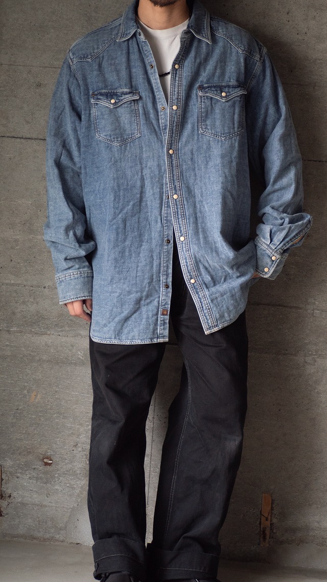"THE TERRITORY AHEAD" used Denim western shirt