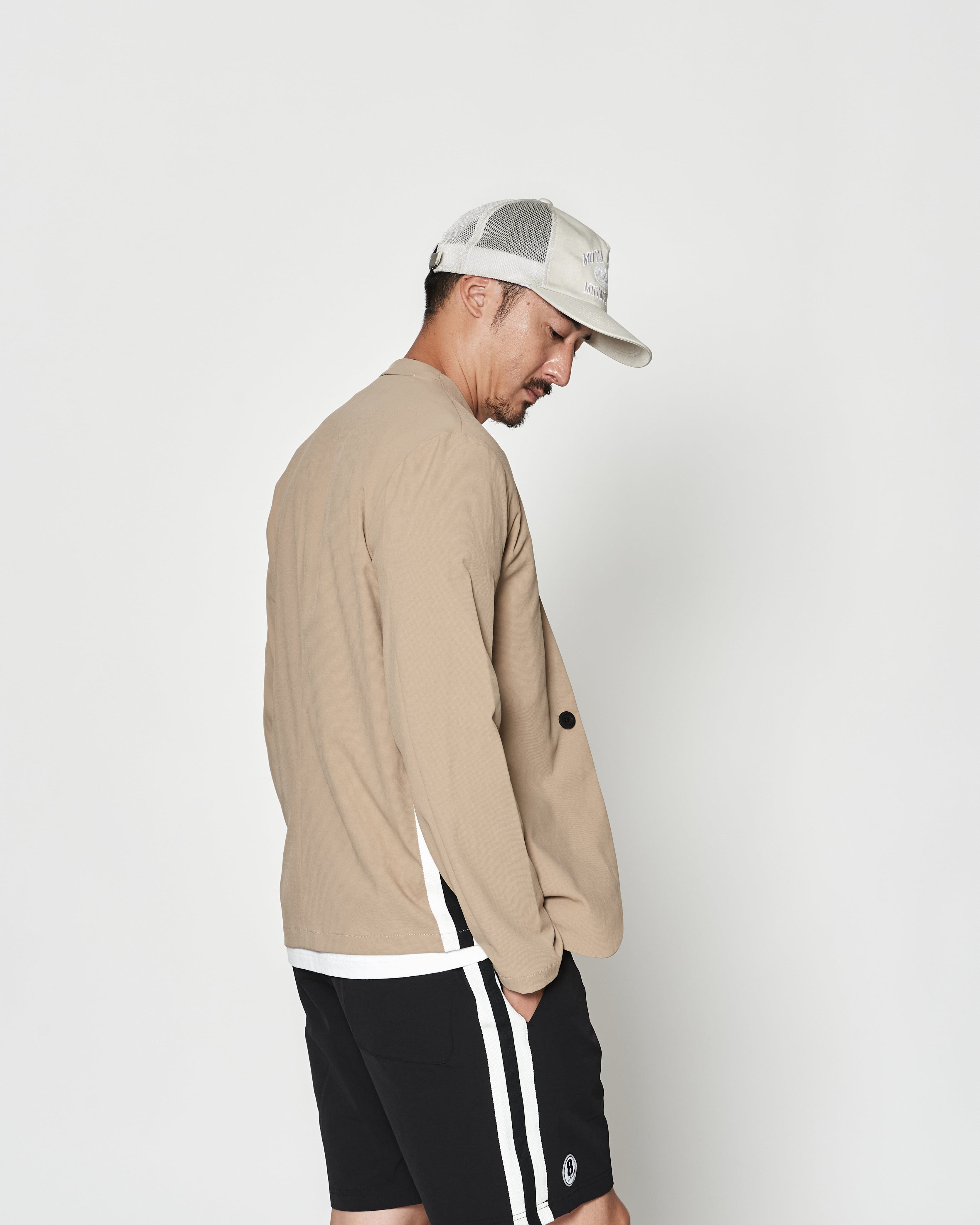 MUTA MARINE ベージュセットアップ muta MARINE × ACANTHUS sweet ノーカラージャケット | ACANTHUS