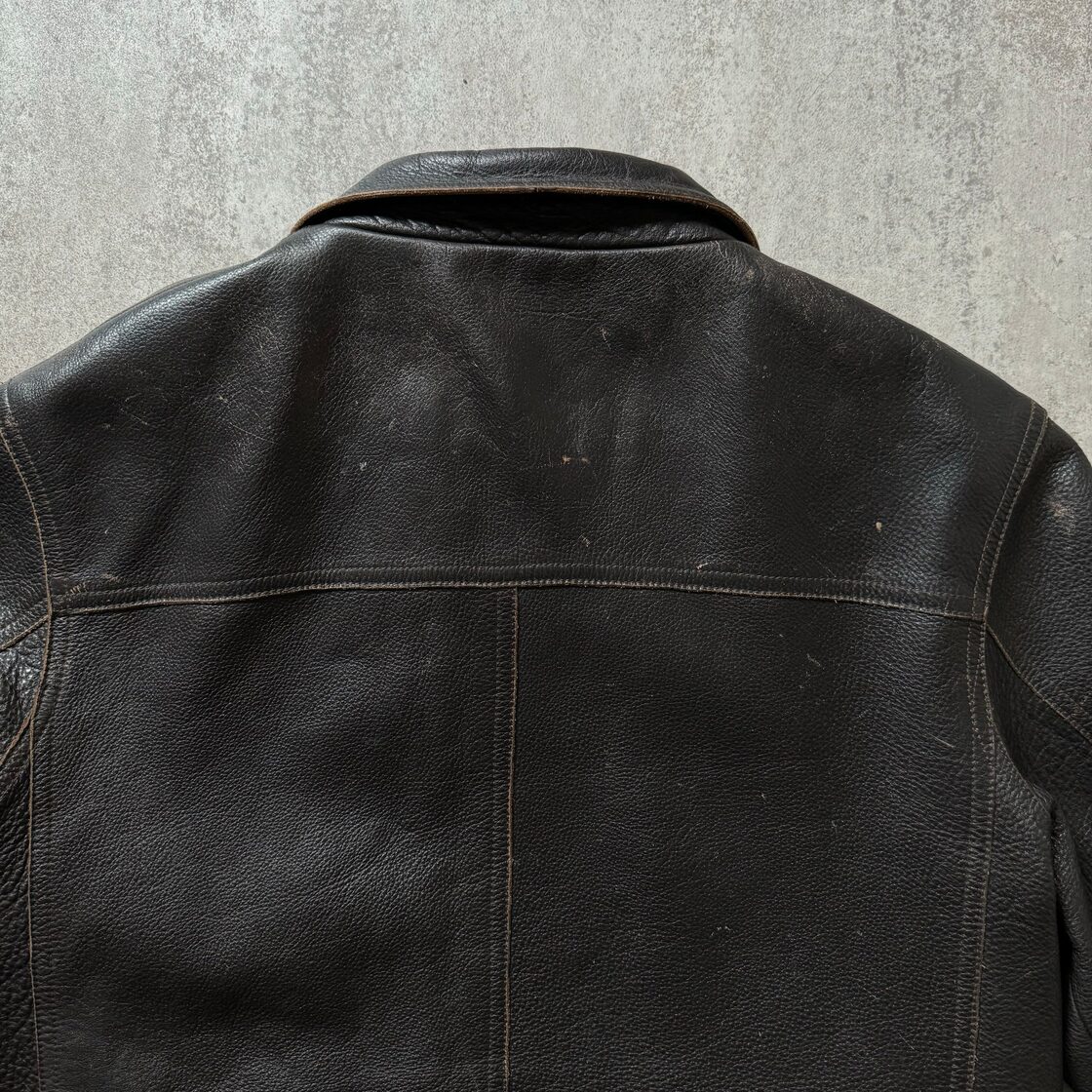 00s Sonoma leather swing top | Pay ID