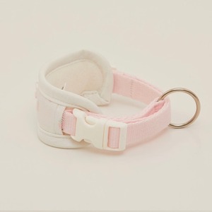 【予約】[ thesallyslaw ] Bailey cushioning collar｜Strawberry Blush