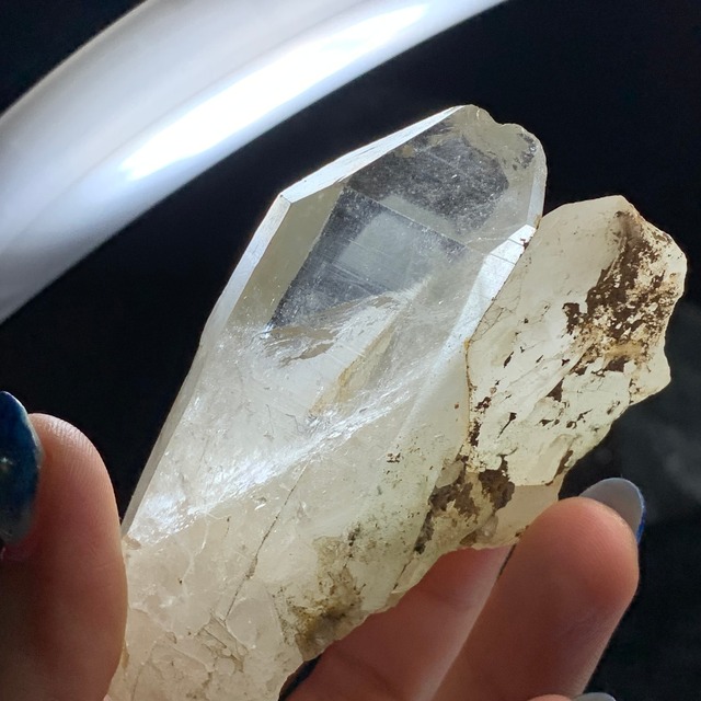 希少なホワイトファントム・無研磨マニカラン水晶