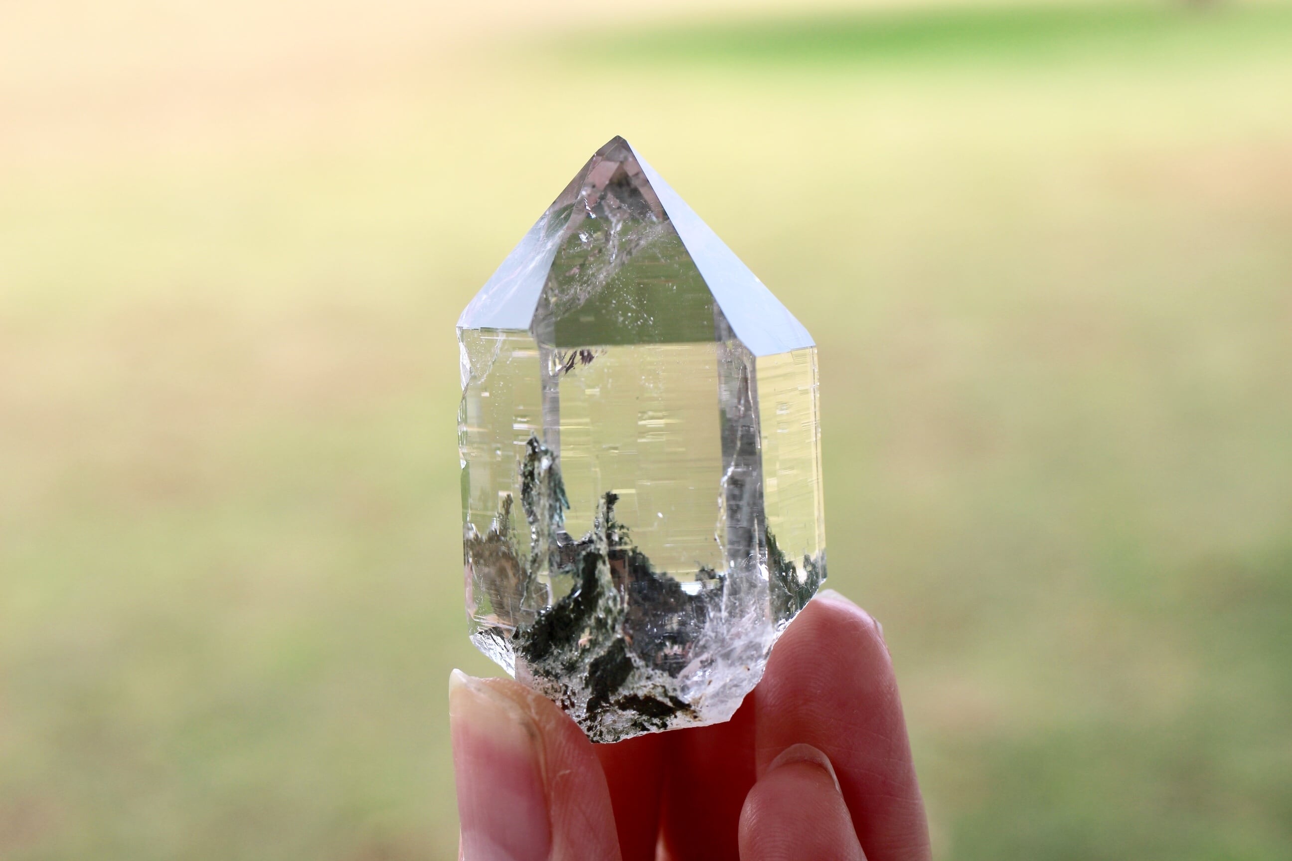 マニハール産 ヒマラヤ水晶 | 石垣島の夜光貝とヒマラヤ水晶 Laphus