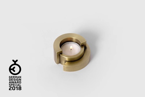 Circular tealight holder (aged brass)