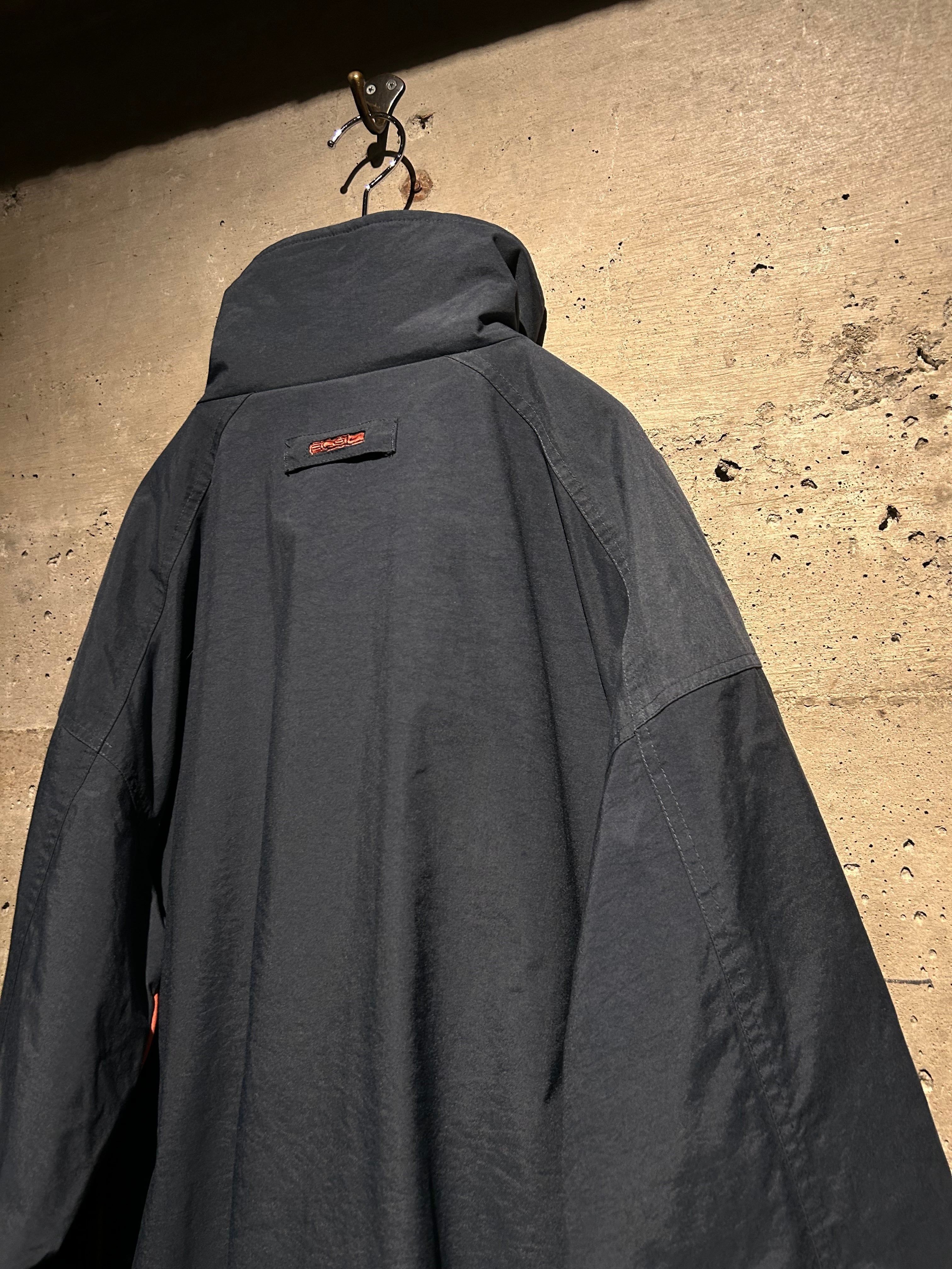 Caka】“NIKE ACG” Metallic Switching Loose Nylon Jacket | Caka(カカ