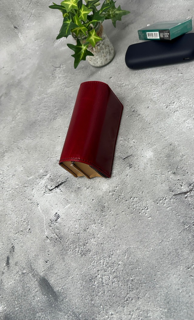 二つ折り長財布