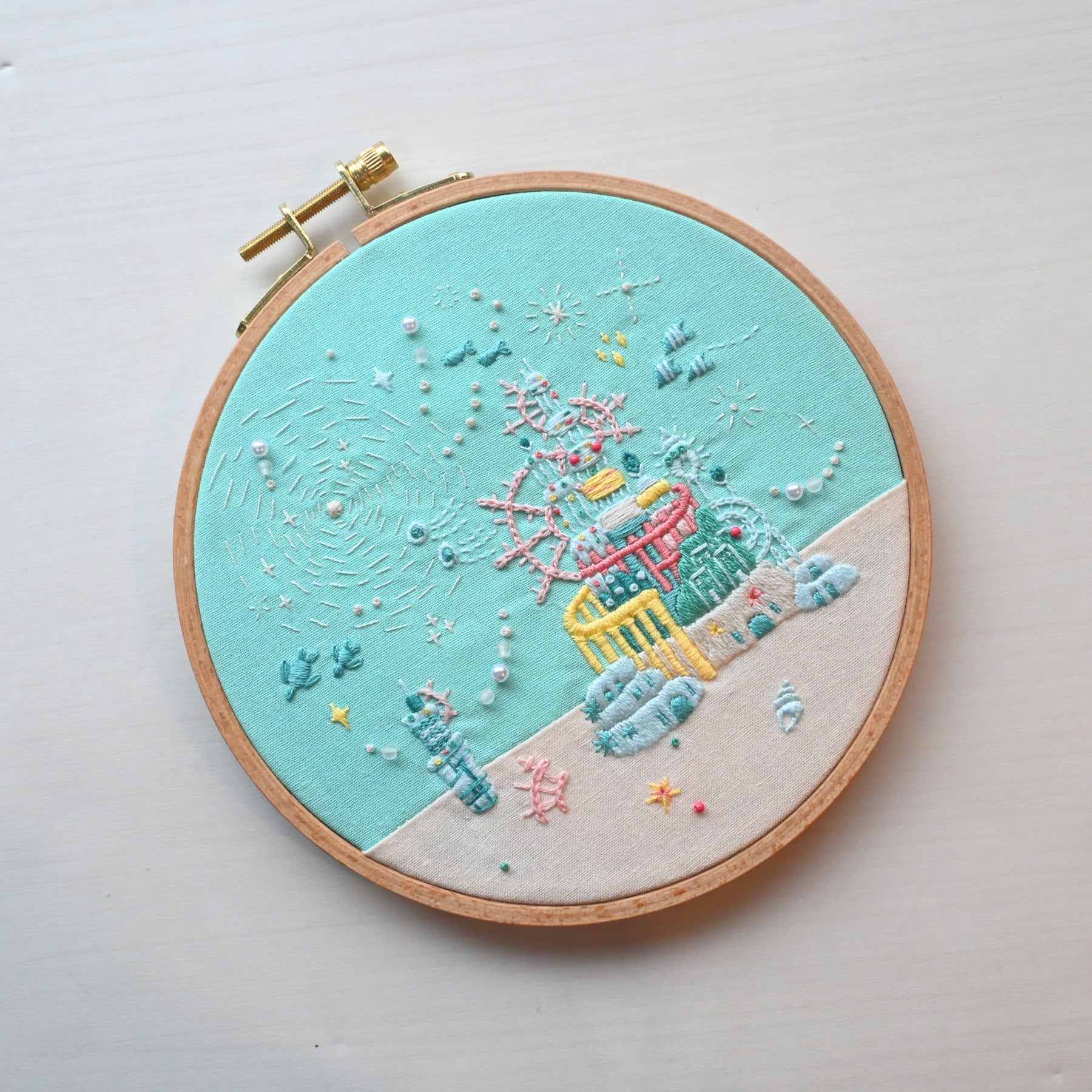 刺繍キット 「マリンスノー神殿」《空想街雑貨店》