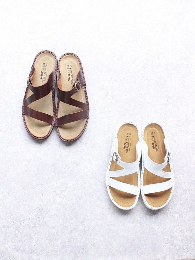 NAOT  GENEVA (ジェネバ)) 38サイズ