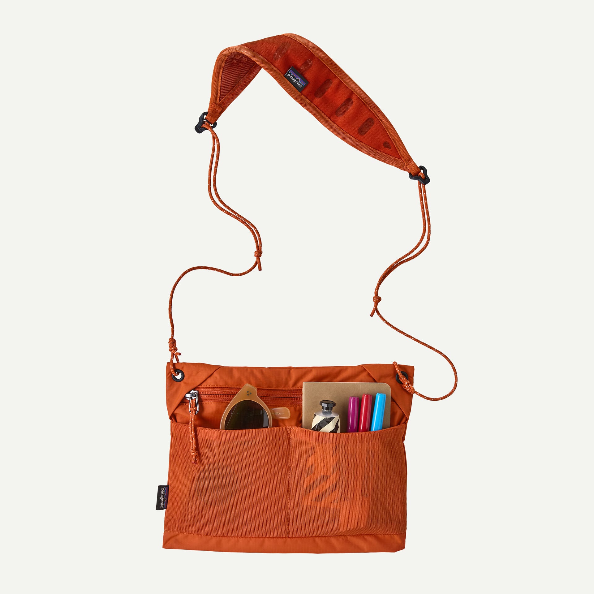 2026 NEW COLOR パタゴニア テラヴィア・サコッシュ 3L (カラー Coal