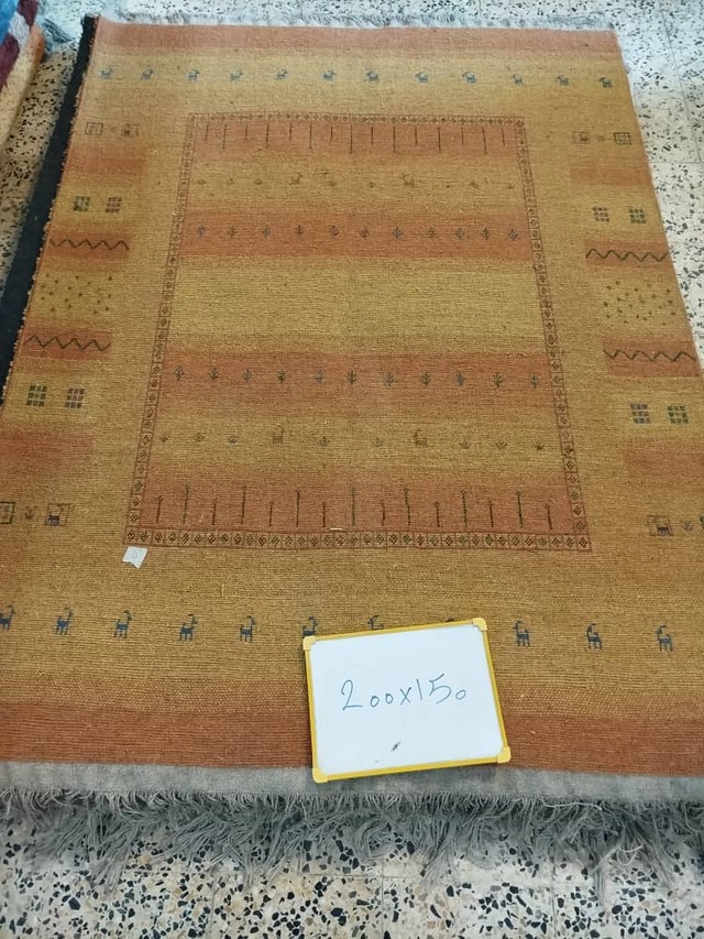 織りたてギャッベ  No.39　※現在、こちらの商品はイランに置いてあります。ご希望の方は先ずは在庫のご確認をお願いします。