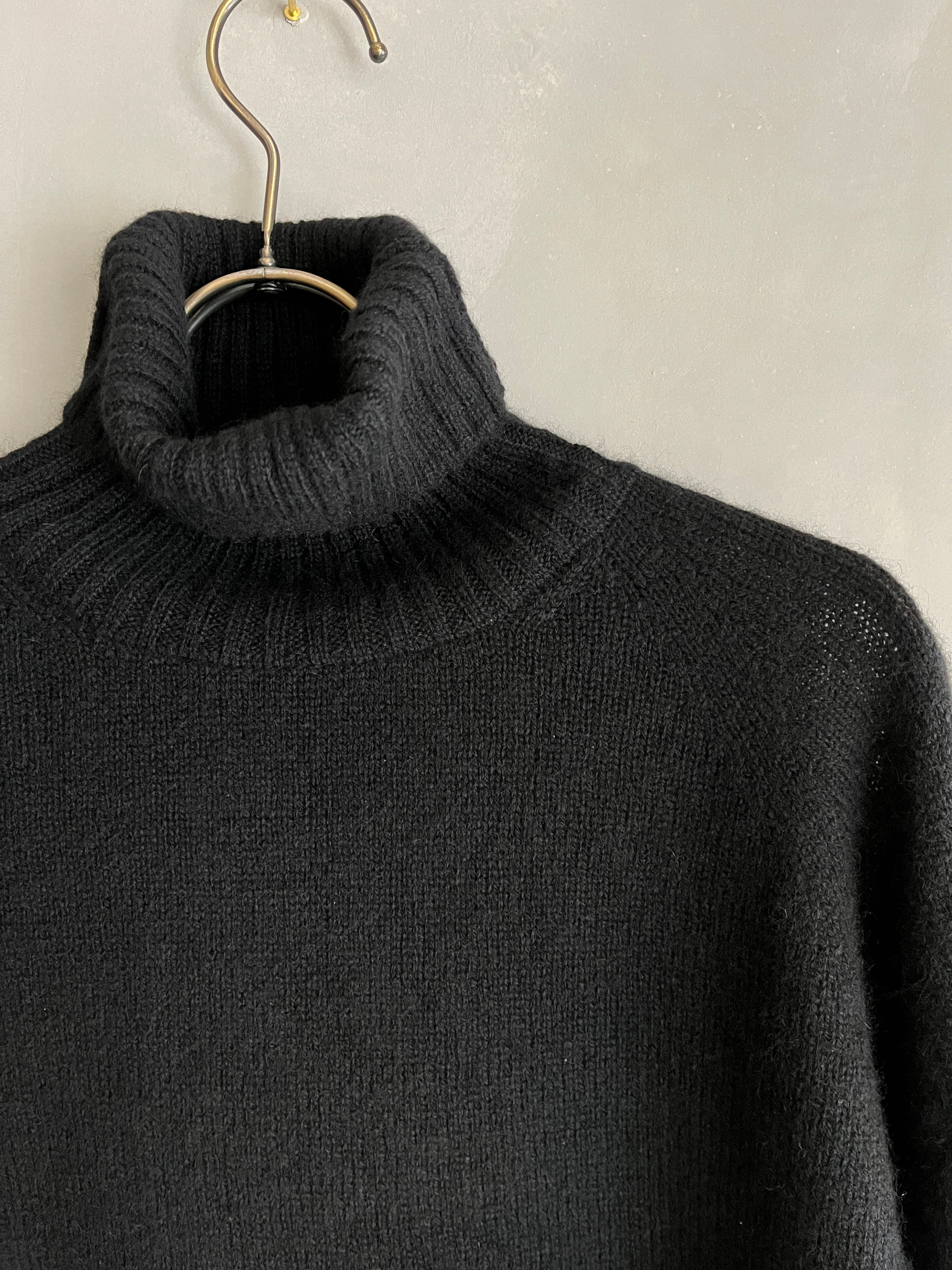 eleven 2nd｜イレブンセカンド｜カシミヤタートルネックセーター