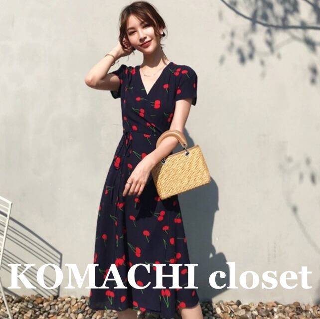 【送料無料】 カシュクールワンピース チェリー柄 キュート 韓国 レディース オルチャン ネイビー ミモレ丈 半袖 Vネック フレア Aライン ウエストマーク ウエストリボン サイドスリット かわいい 大人可愛い きれいめ シンプル カジュアル 上品 おしゃれ こなれ感 ラブリー 抜け感 フェミニン オトナ女子 大人女子 プリント 夏 休日 イベント リゾート 旅行 ショッピング カフェ デート 着回し 普段使い モテ 体型カバー トレンド 流行 インスタ映え 清楚 S M L XL