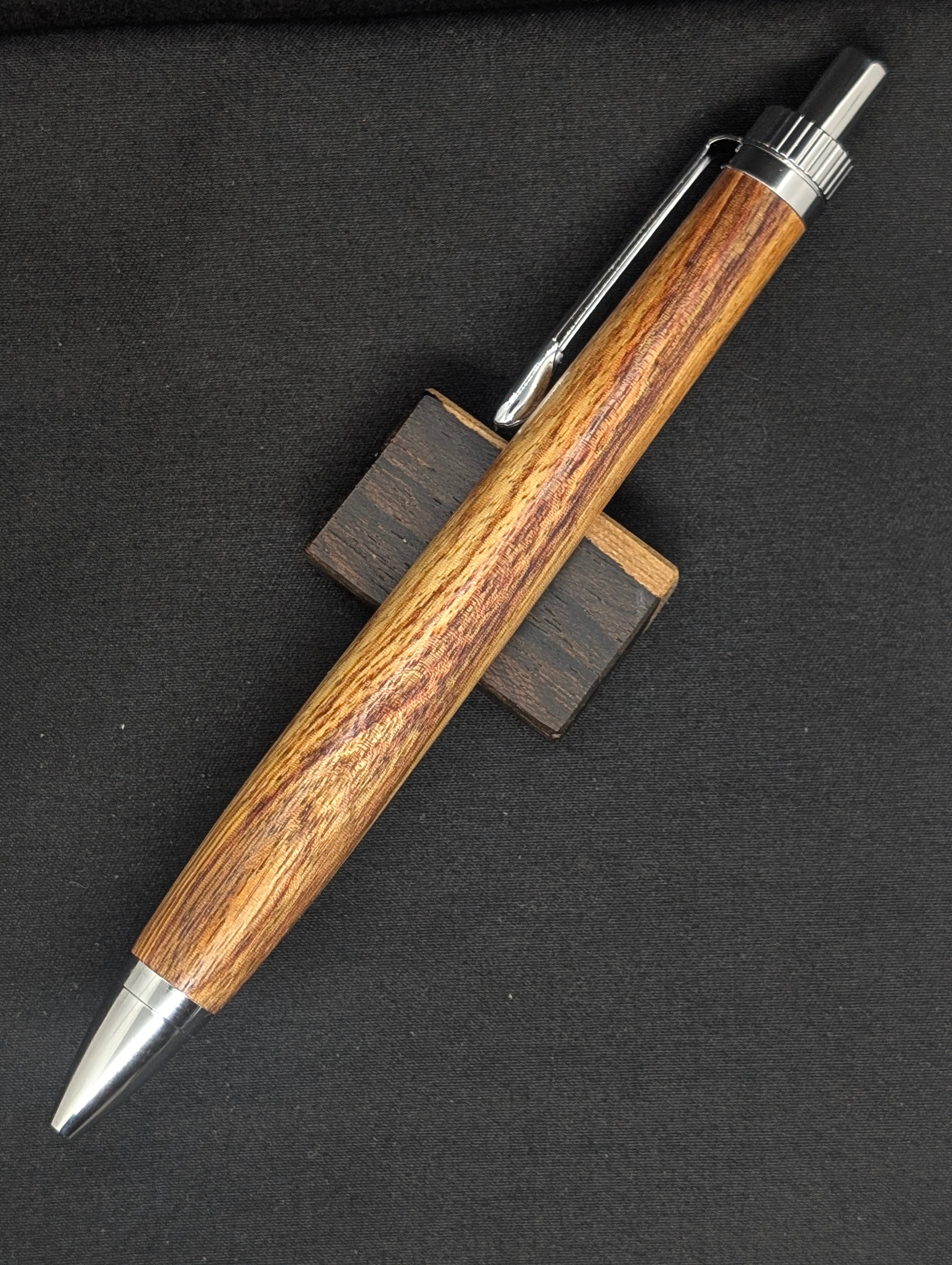 工房雨魚 Wood Craft Amago