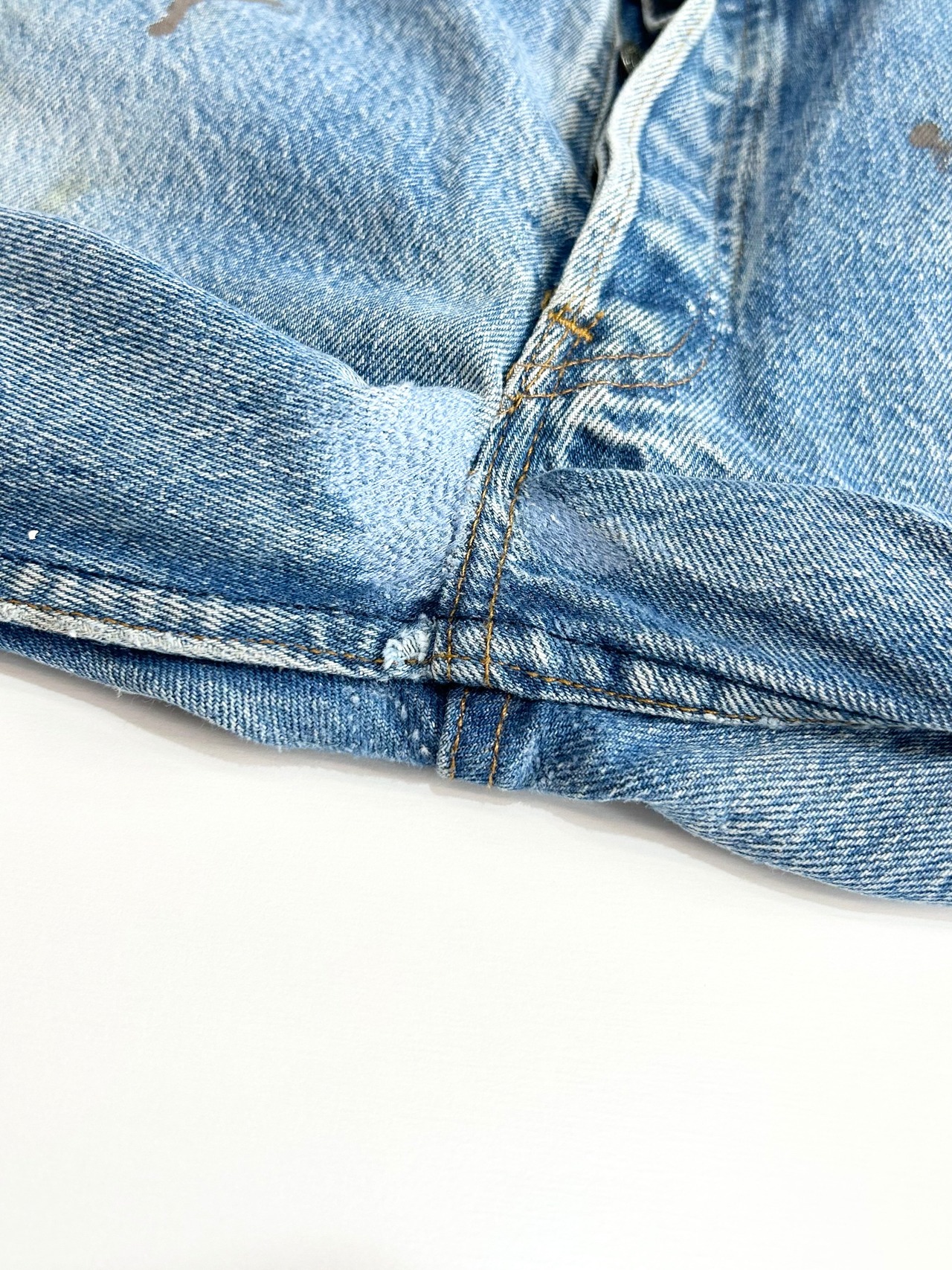 90s Levi’s 501 DENIM PANTS Size MADE IN USA W32L30