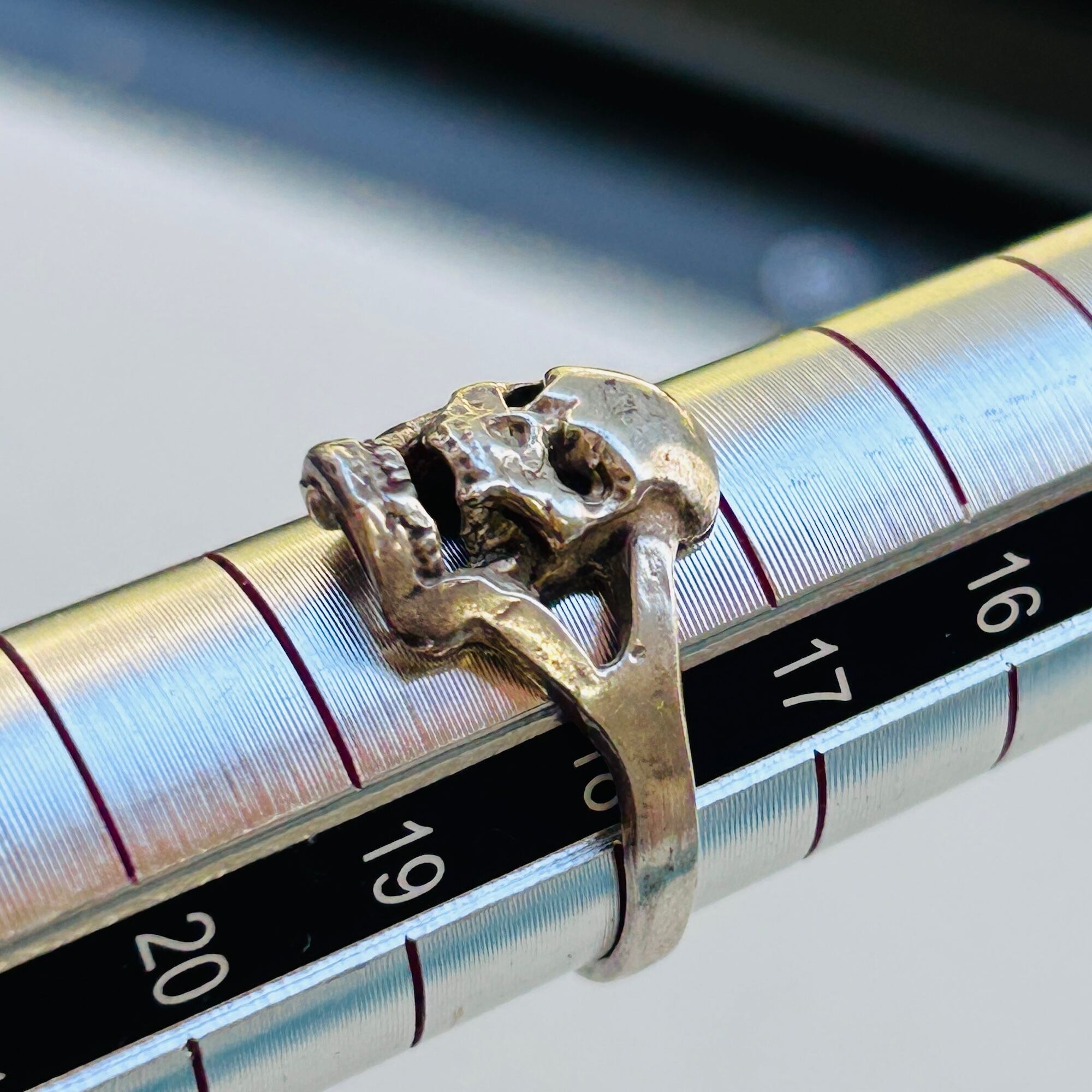silver925★格安@様 ヴィンテージ 925 スカルリング　18号 18号】シルバー925 スカルリング（18号） | Milo Antiques & Vintage