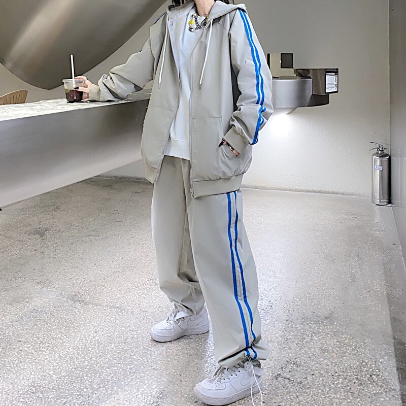 セットアップ レディース ジャージ ツーピース S M L XL 2XL グレー ブラック トレーナー ロング丈 スウェット 長袖 ラウンドネック ライン かわいい 大人可愛い シンプル カジュアル お洒落 ストリート おとな ナチュラル こなれ感 ラフ スポーティー ガーリー リラックス 通勤 学生 お出かけ 女子会 お泊まり 休日 リゾート 旅行 海 散歩 カフェ 春 夏 秋 上下セット 2点セット ツーピース 10代 20代 30代 韓国 着回し 送料無料