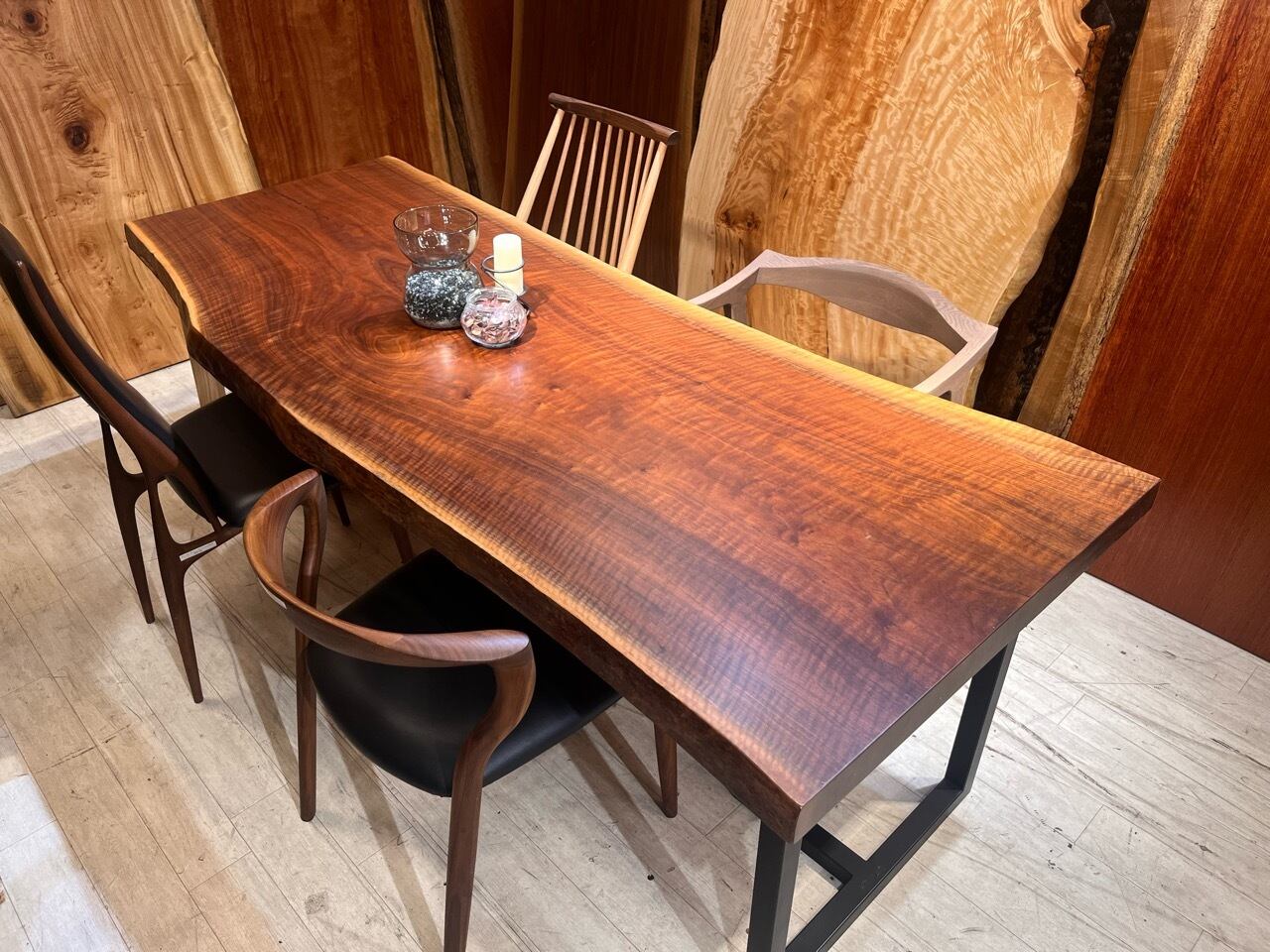 OUTLET・全面杢】ウォールナット_2000×690-760-800×60_新宿店_テーブル