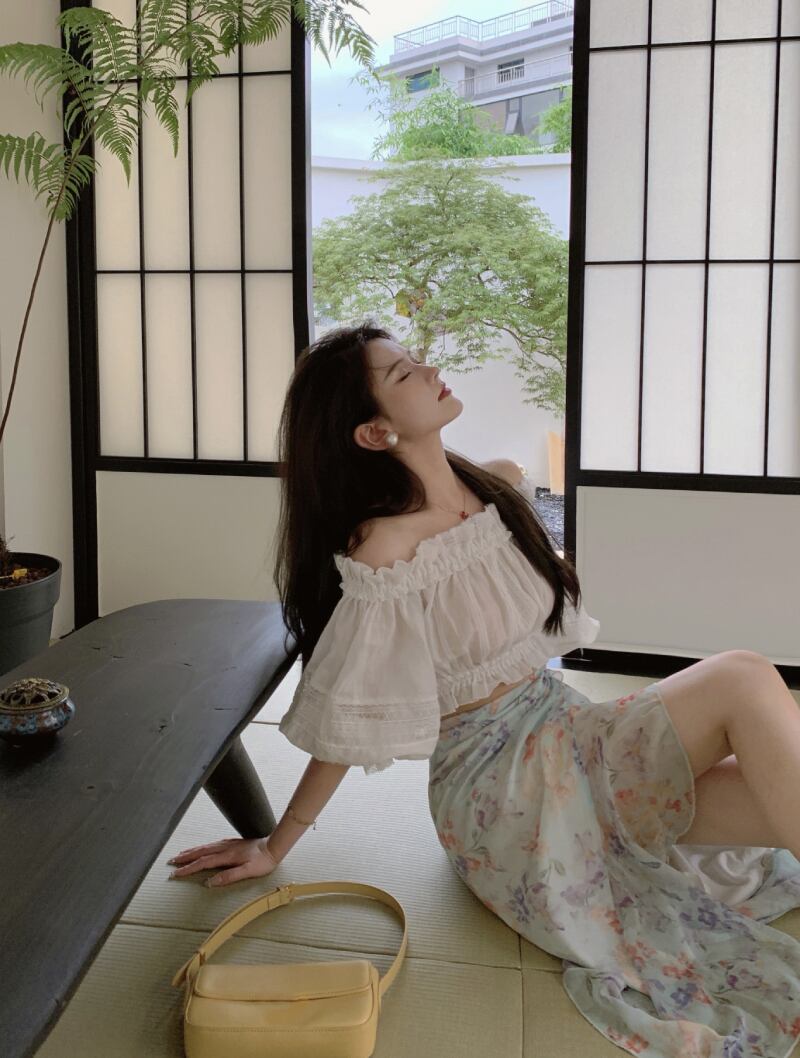 フローラルスカート サマー薄手ハイウェスト 夏物 花柄 ブラックストロベリース96213386041