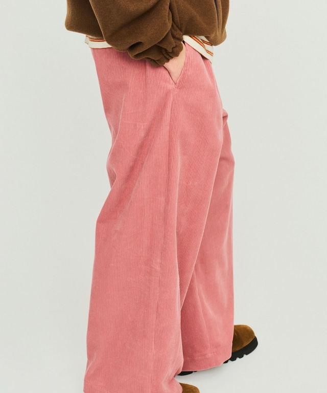 UNIVERSAL PRODUCTS. / 263-60505 2TUCK WIDE CORDUROY TROUSERS(PINK)
