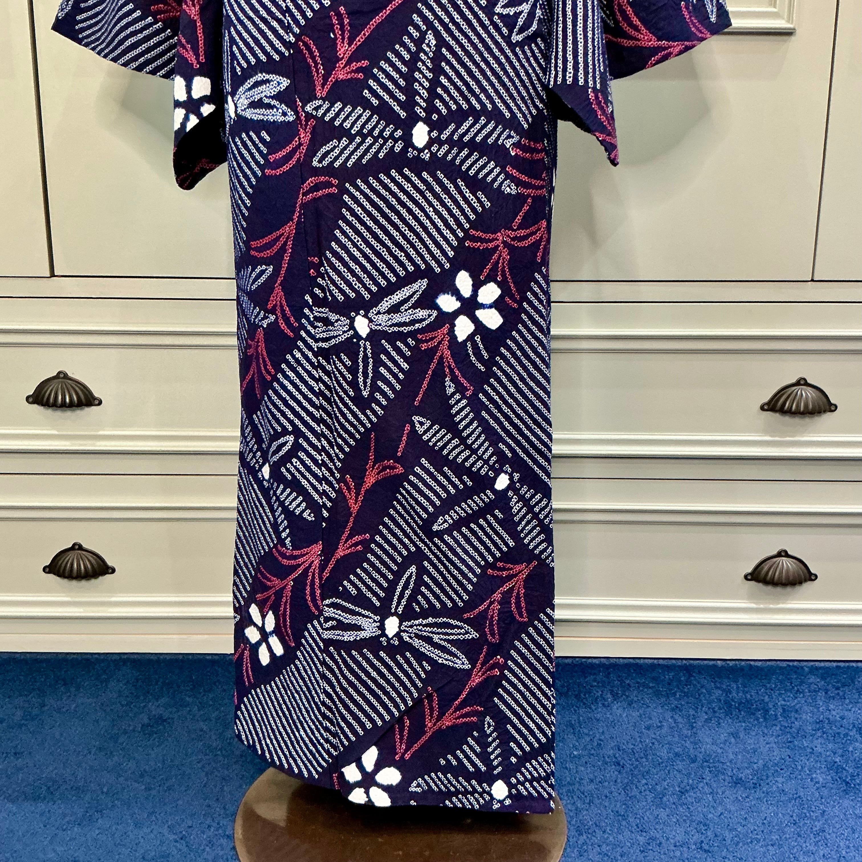 □E4250□美品□木綿□有松鳴海絞り 紺碧色 紫陽花にトンボ柄浴衣□裄
