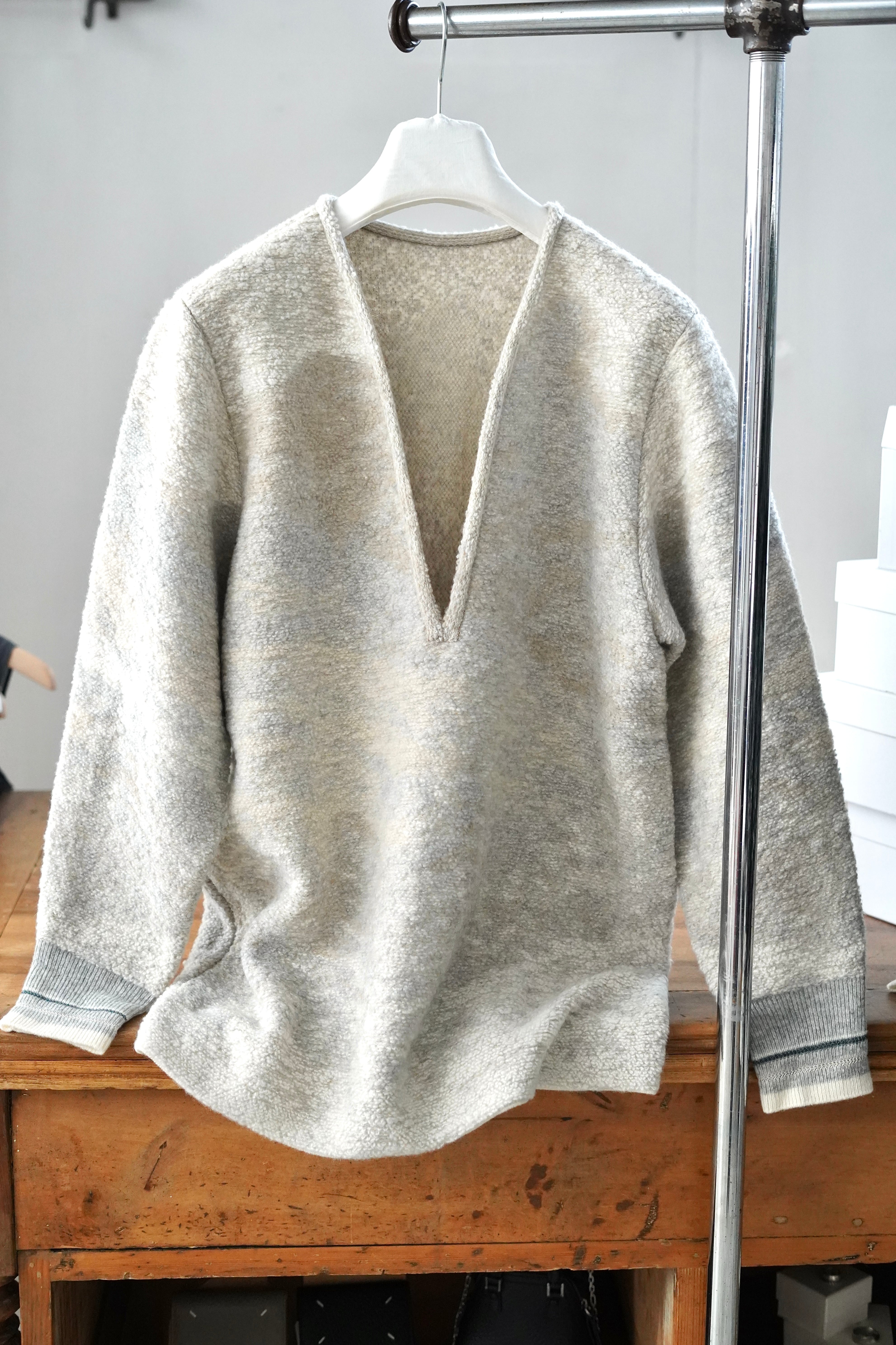 Mame Kurogouchi / Pile Jacquard Plunge Knit Top( BEIGE, GREEN
