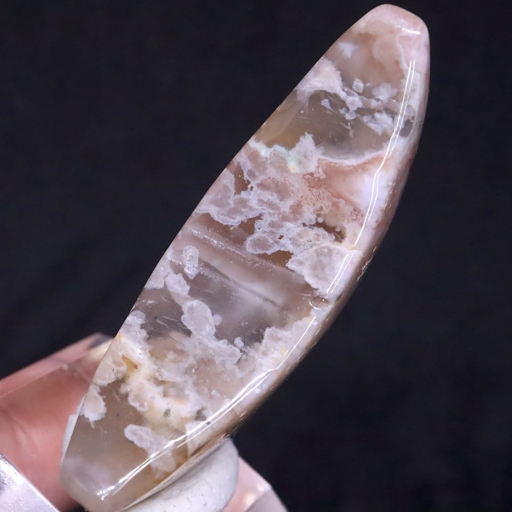 桜めのう お月様 瑪瑙 にぎり石 26.2g AG359 鉱物 原石 天然石