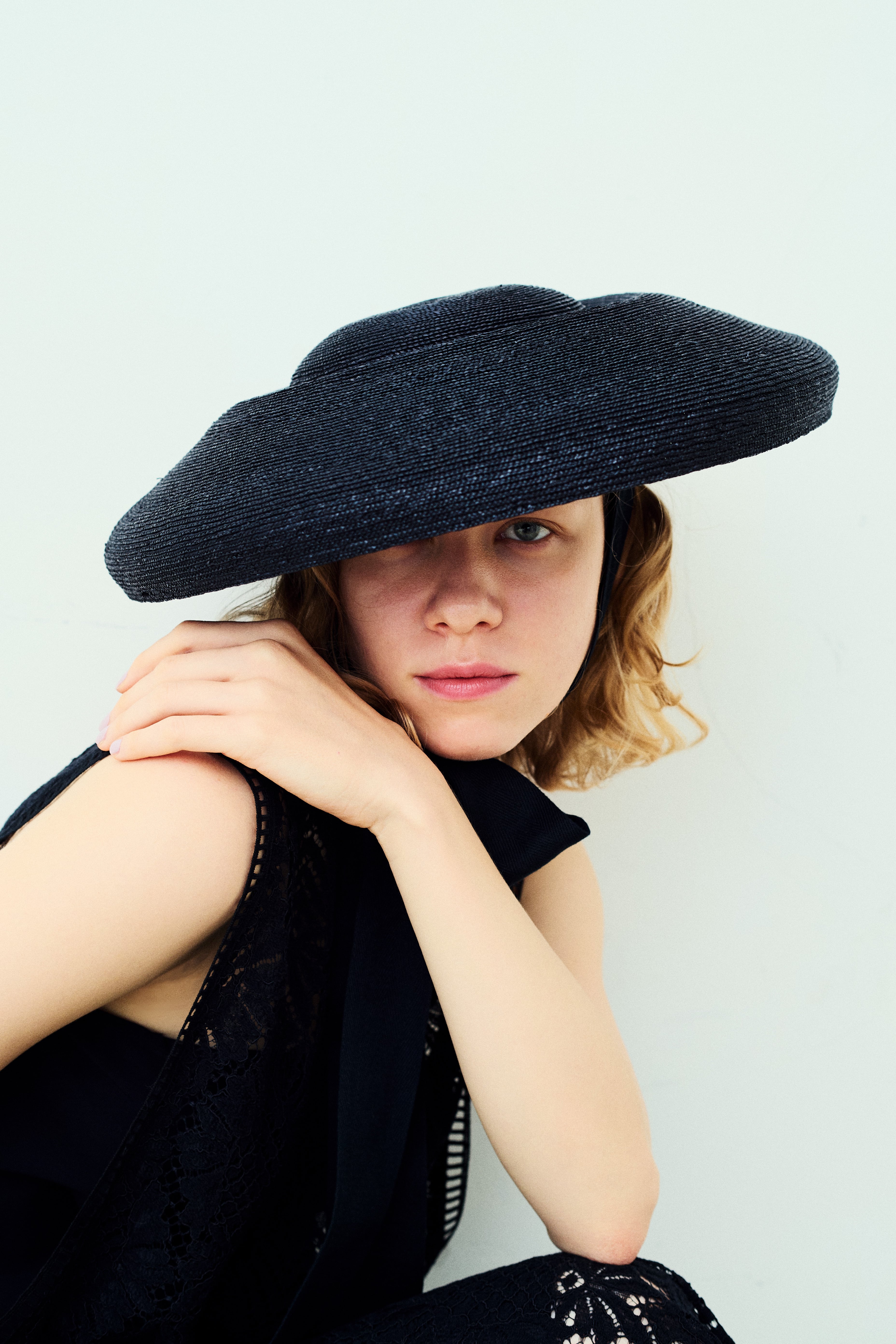 Mia Hat & Accessory