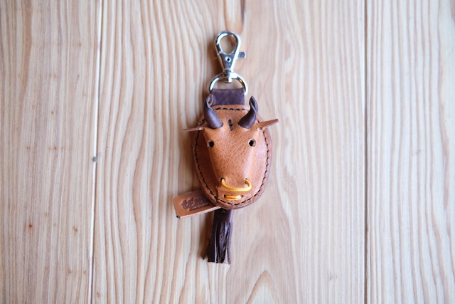 《即納》bull key holder 【camel】