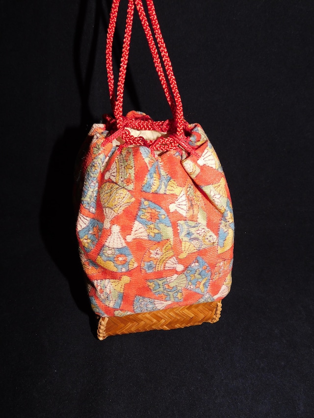 小花のビンティージ抱えバックKimono fabric vintage bag (made inJapan)