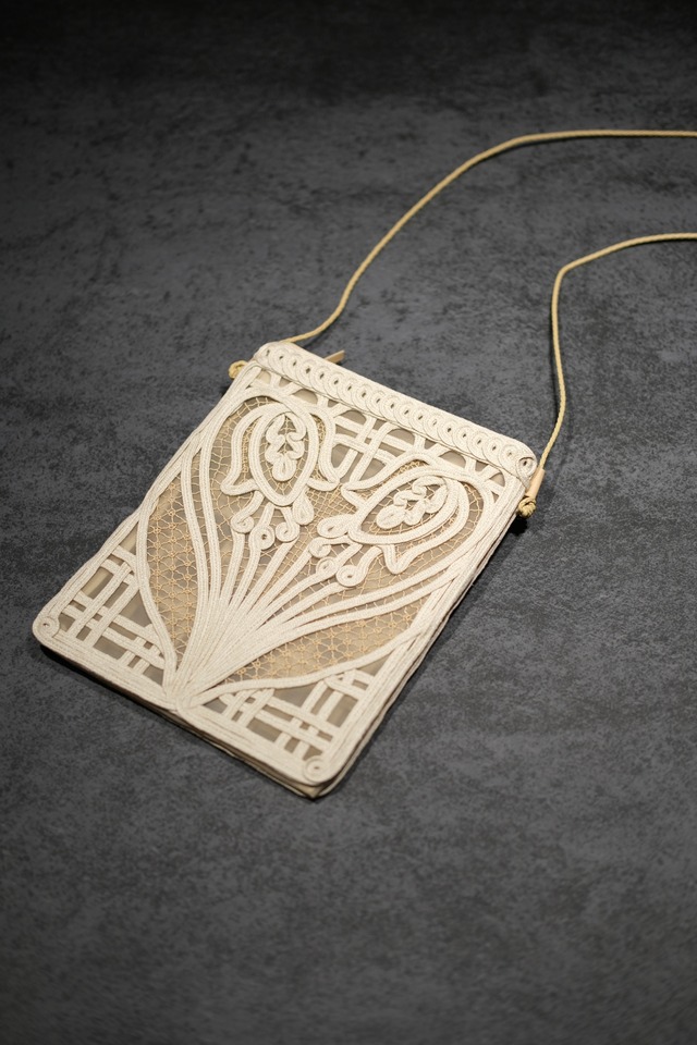【Mame Kurogouchi】Cording Embroidery Pouch With Leather Strap