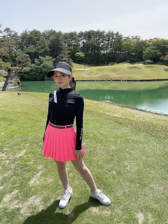 AMIS GOLFネオンカラープリーツスカート   AMIS GOLF 韓国ゴルフウェア