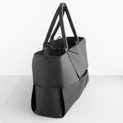 ボッテガヴェネタ アルコ ミディアム トートバッグ ブラック レザー