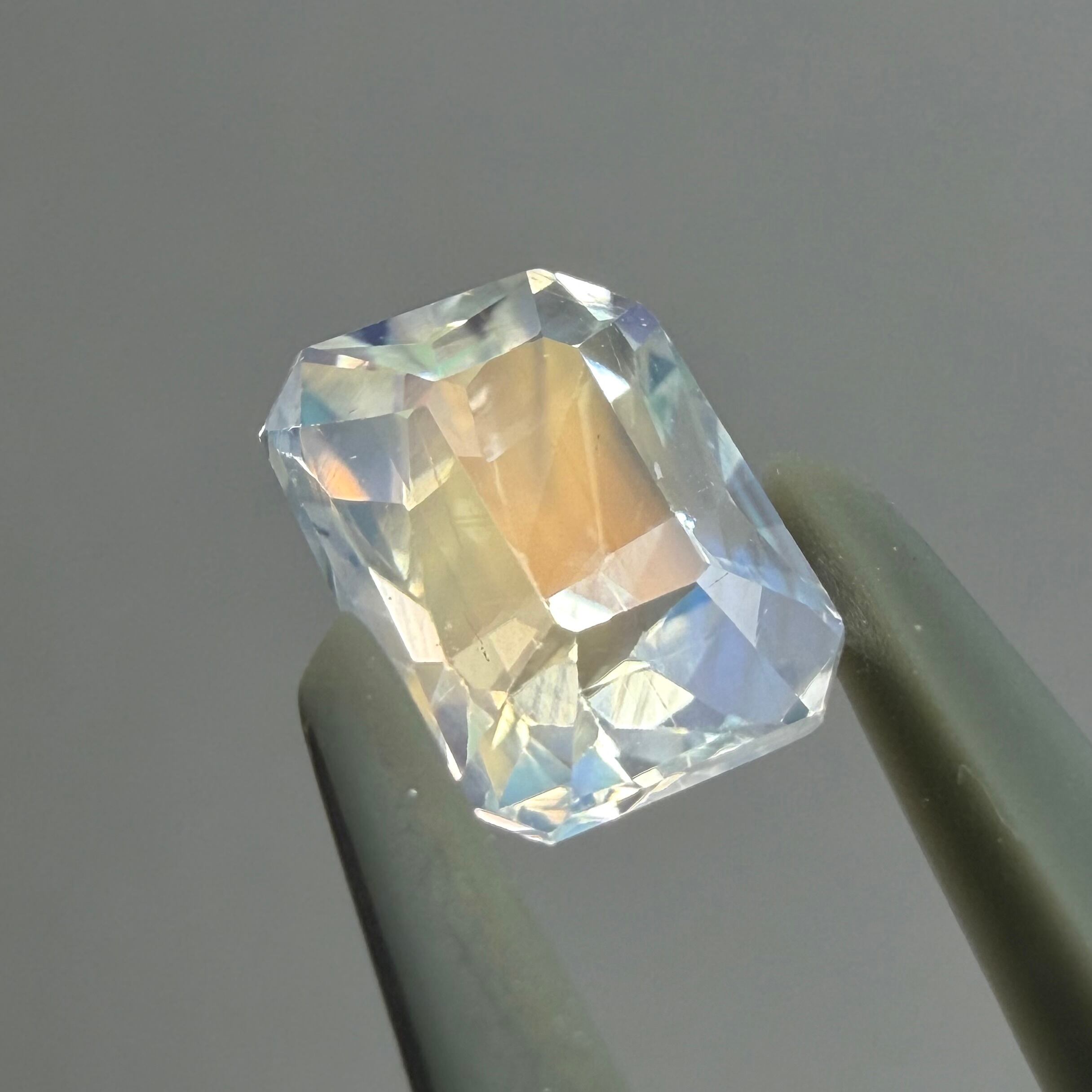 0.16ct 澄んだ輝きが綺麗なグランディディエライト【1】ルース | Bleu Roi