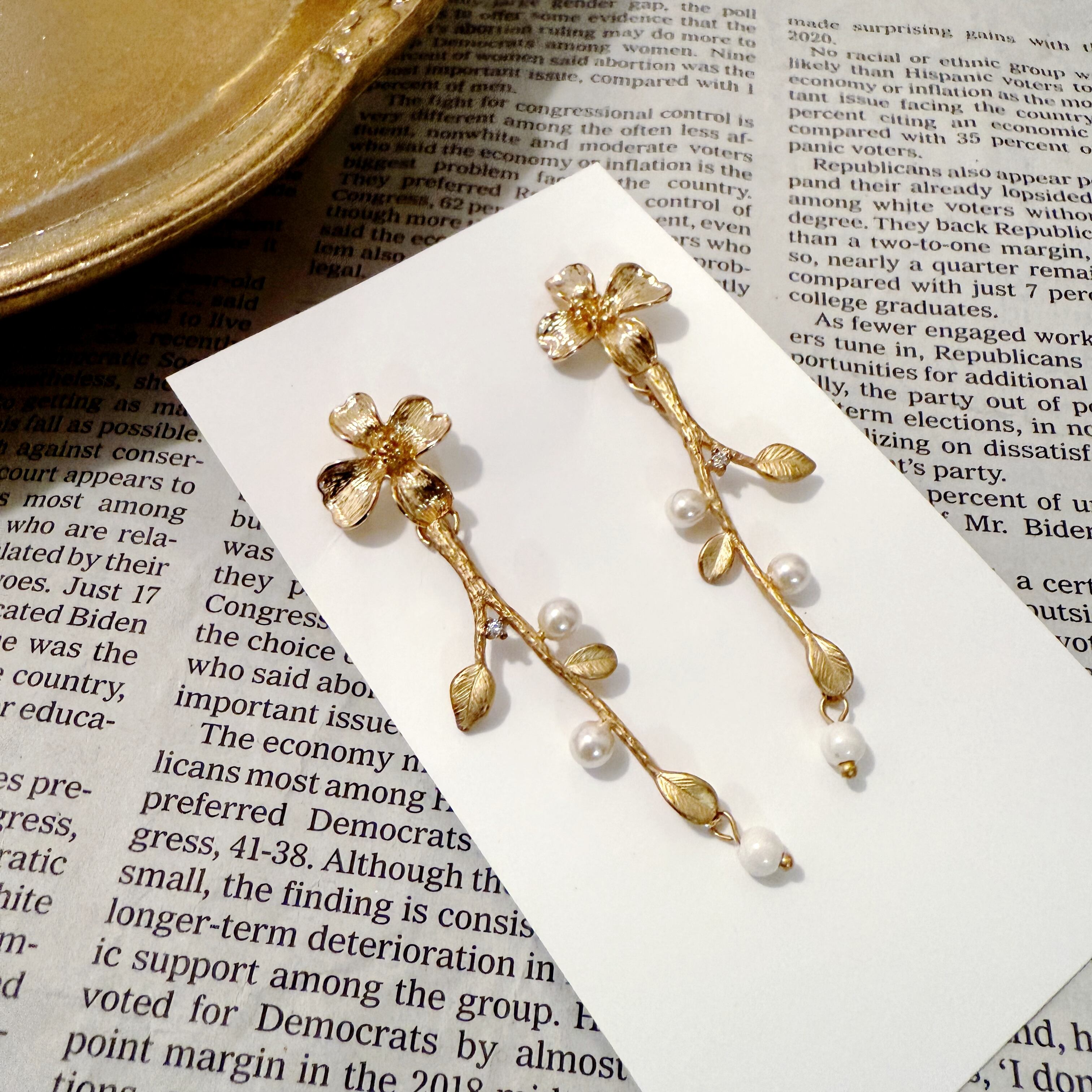 フラワーパールピアス ゴールド