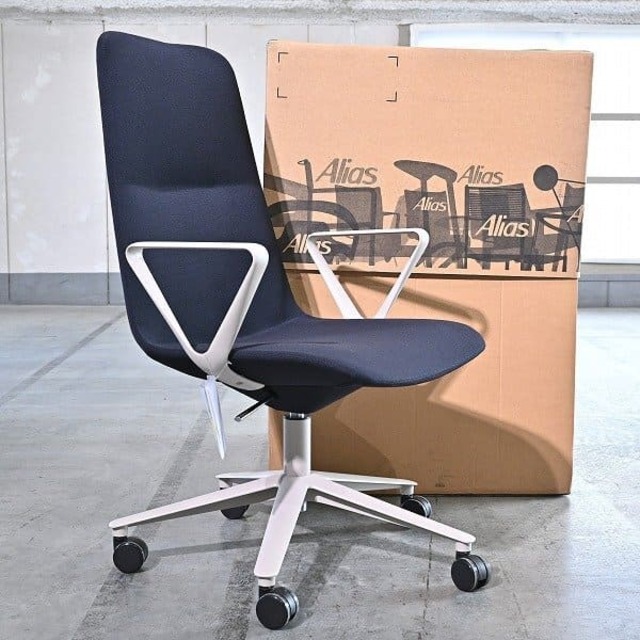 新品 未使用 Cassina ixc 取扱い Alias社 45万「SLIM CONFERENCE/スリムカンファレンス」オフィスチェア アリアス カッシーナ・イクスシ【 中古家具/中古インテリア/USED家具ユーズド家具/リサイクル】