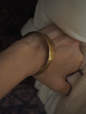 CURVY BRACELET