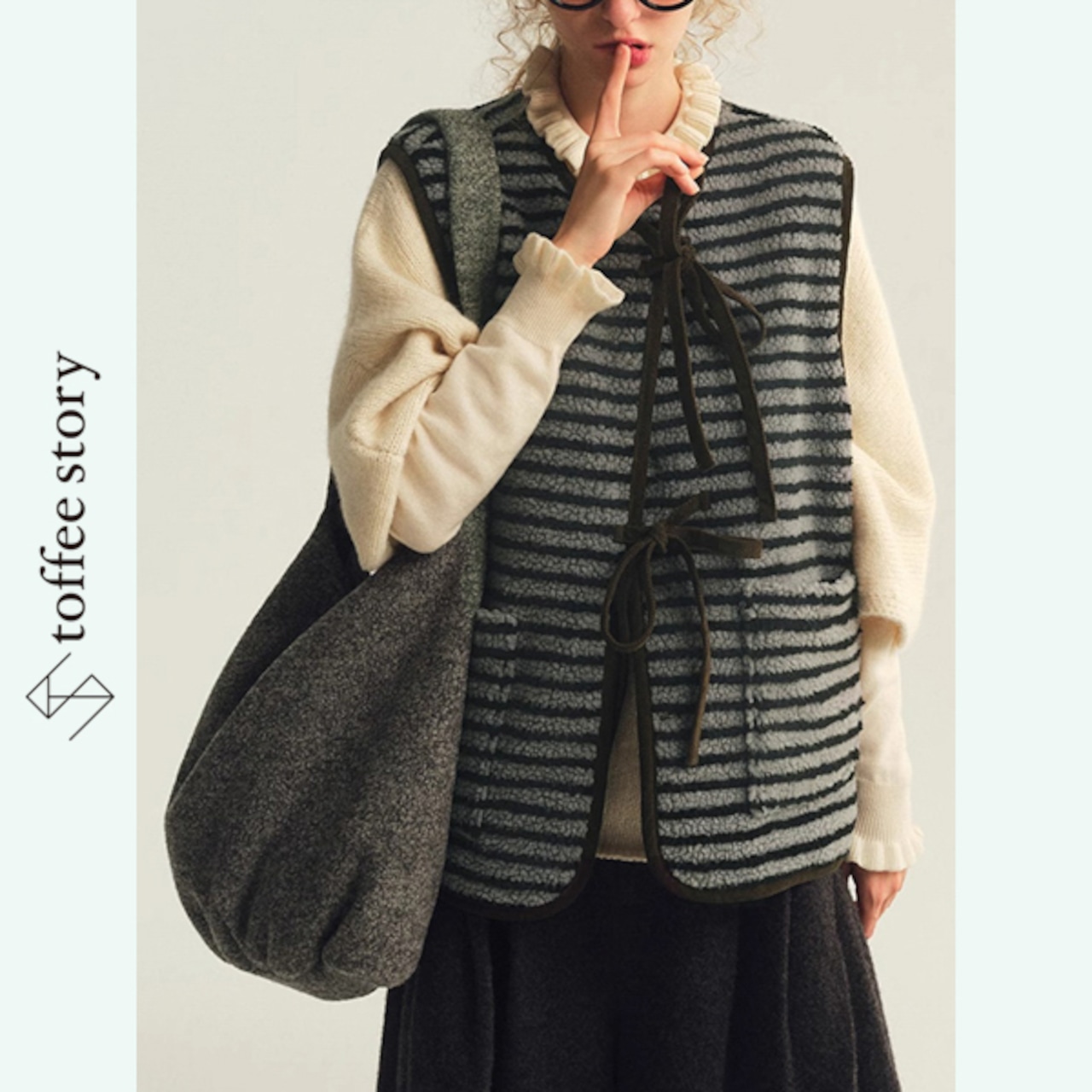 森の詩をまとうリバーシブルニットベスト 《P0298》