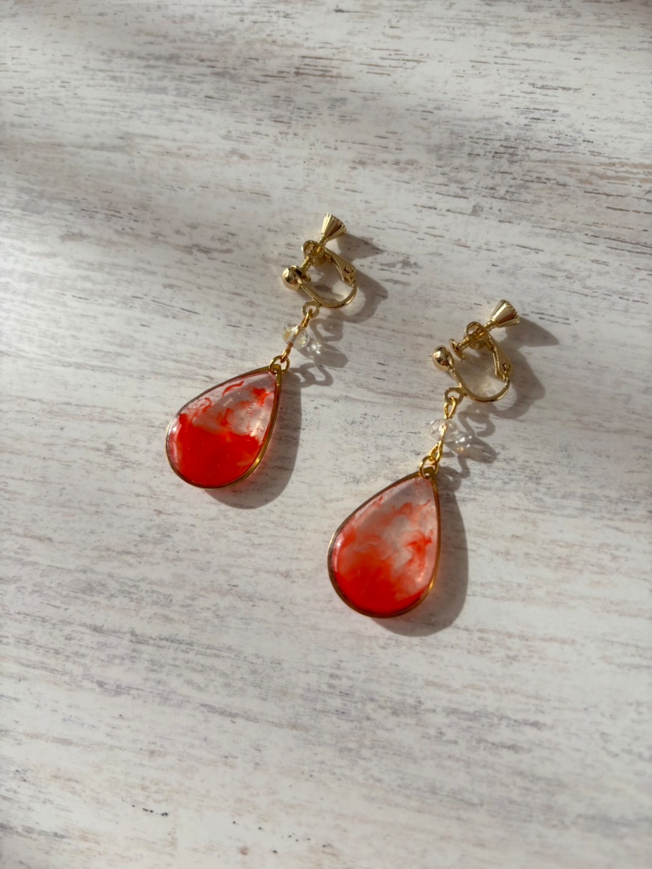 by UPCYCLE ARTIST 3-sun  海洋プラスチック・イヤリング【炎】 SUN-03