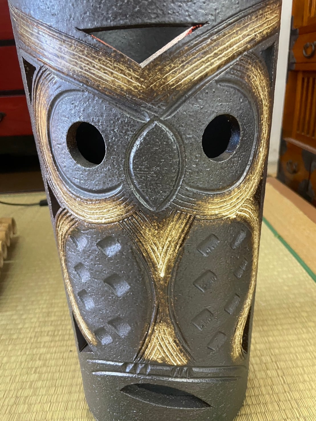 信楽焼 傘立て 黒フクロウ | 大橋家具店