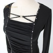 社交ダンス 衣装 スタンダード ドレス ワンピース レッスンウェア パーティドレス o・m・j ブラック系 黒 ラインストーン シンプル 長袖 無地 モダンダンス ドレス フォーマル カジュアル フィット感 体型カバー おしゃれ こだわり デザイン 着心地 ストレッチ スタイルアップ 優雅 華やか デイリーユース パーティー キャバ ドレッシー 上品 シンプルスタイル 旬なスタイル