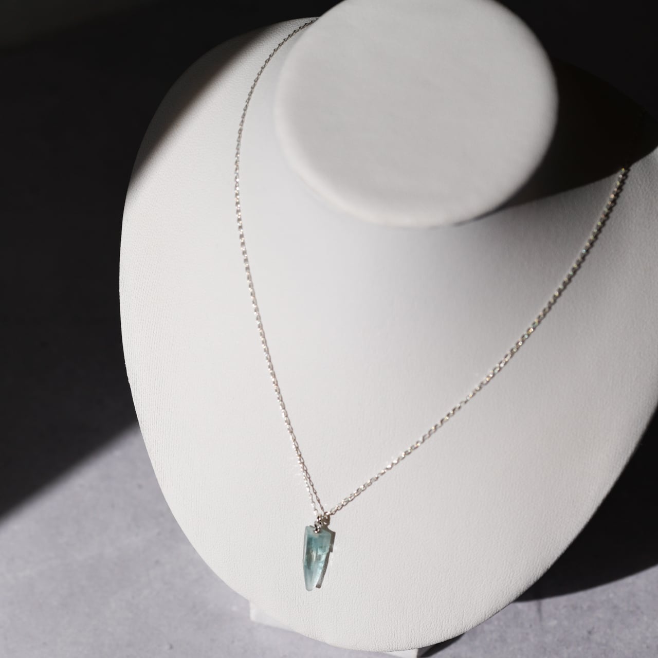 March【12 Gemstones Collection 2023】アクアマリン(コークボトル型