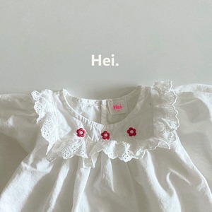 «sold out»XL(120 サイズ)«Hei» フラワーブラウス