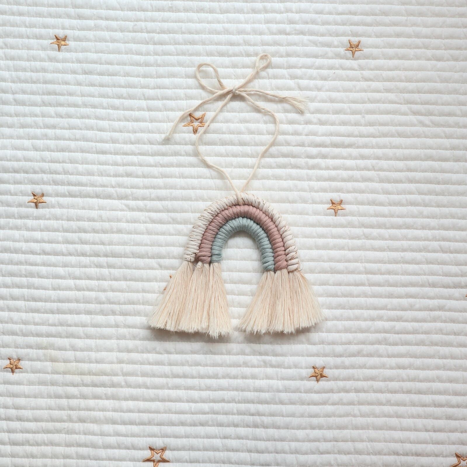 マクラメレインボー