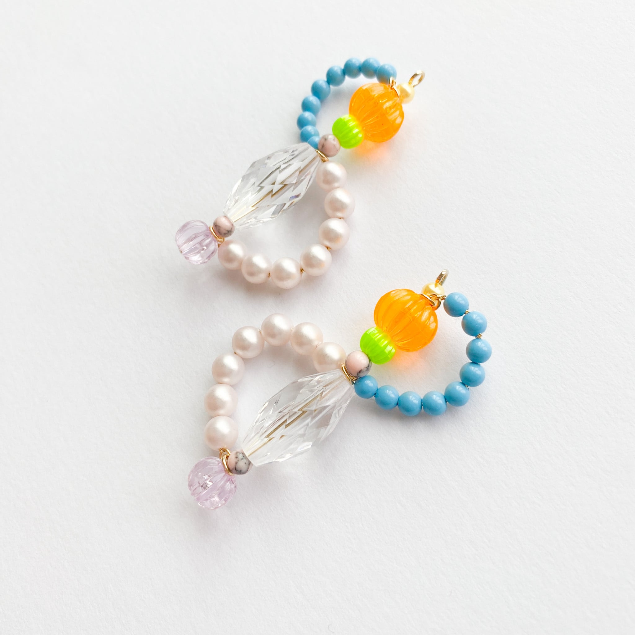 くねくねピアス/イヤリング