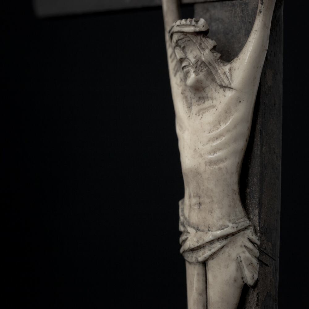 骨製キリスト磔刑像, フランス, 18世紀-19世紀. | olim