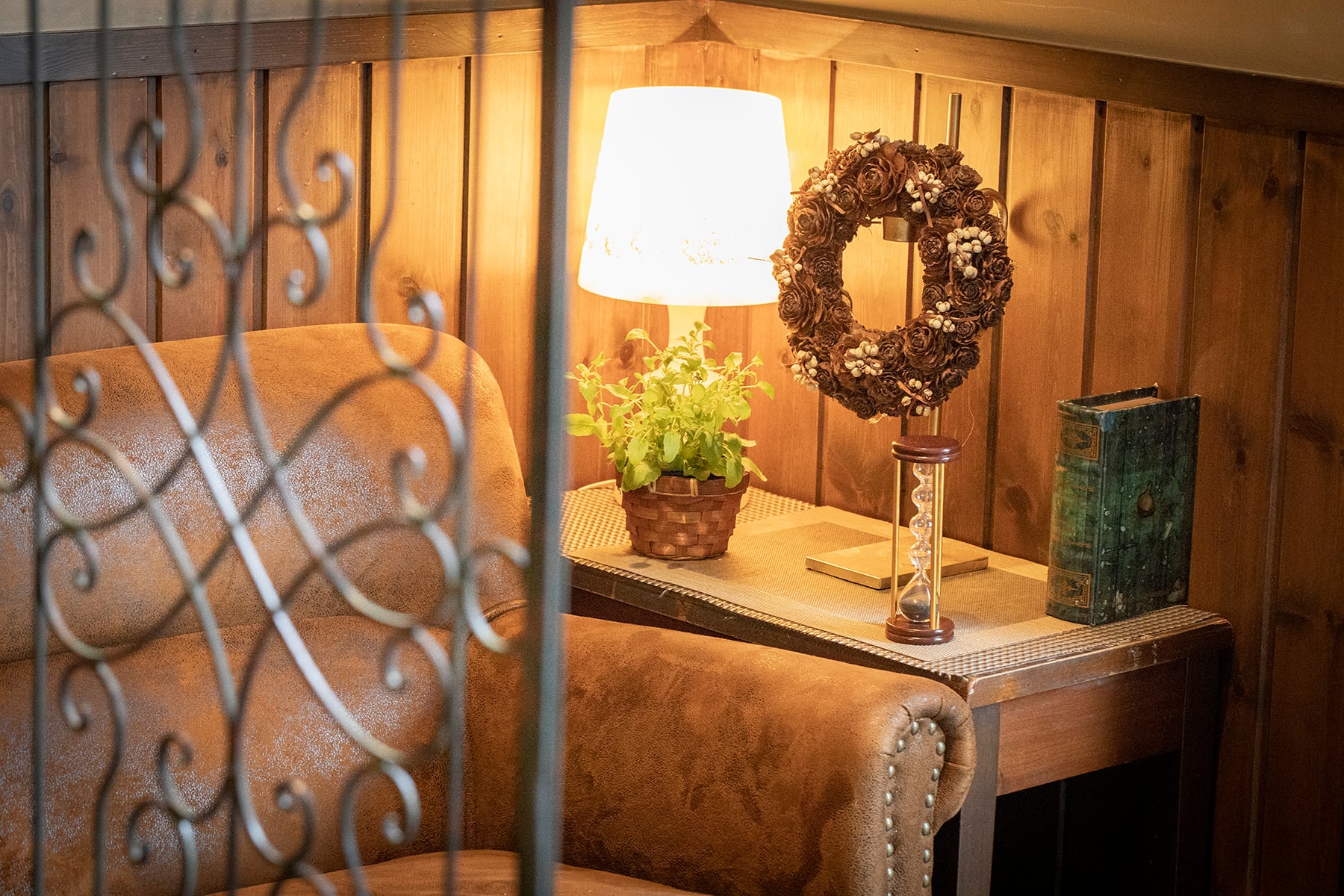 シダーローズとナンキンハゼのリース | アトリエハーロム