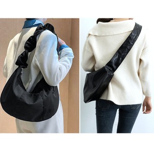 ギャザーショルダー バッグ レディース 大容量 韓国 PUレザー ナイロン 大人 きれいめ 通勤 通学 フリルハンドル カジュアル 軽量 選べる2タイプ 大人可愛い 大人女子