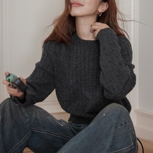 ラウンドネックケーブルニット　SG0233