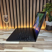 『薄型軽量モデル』NEC LAVIE  メモリ16GB  Core i7第11世代  SSD512GB  ノートパソコン