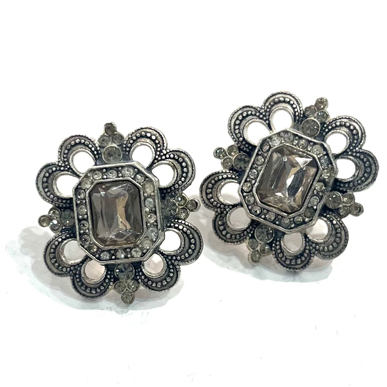 VINTAGE EARRING】【AVON】2353 アメリカブランド。AVON 80s